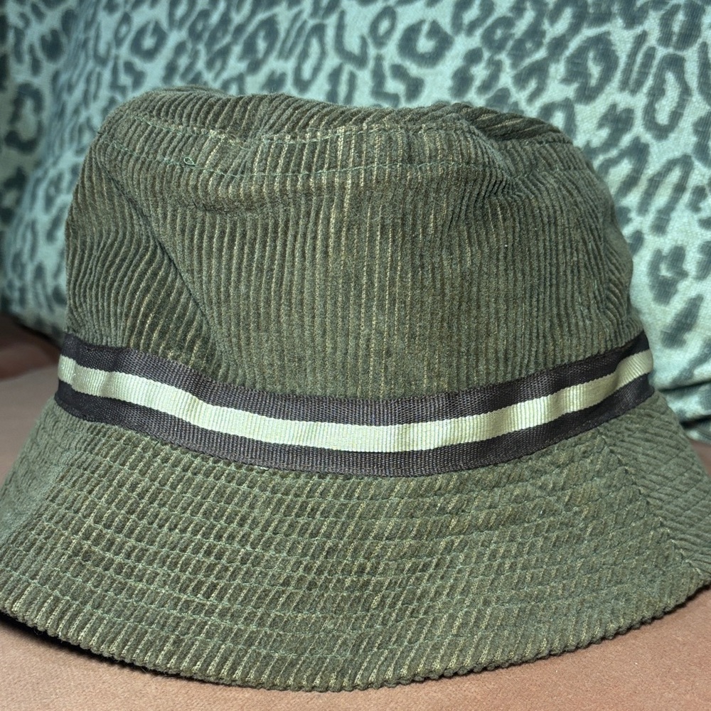 Goorin Bros. Vintage style corduroy bucket hat olive brown striped bucket hat